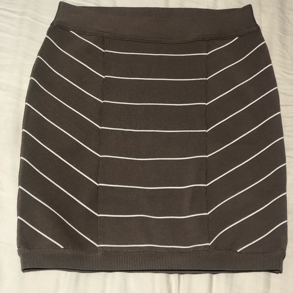New guess bandage mini beige stripes skirt s - Picture 1 of 3
